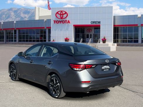 Used 2025 Nissan Sentra SV FWD image 5