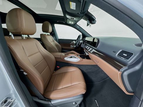 New 2026 Mercedes-Benz GLS 450 GLS 450 image 32