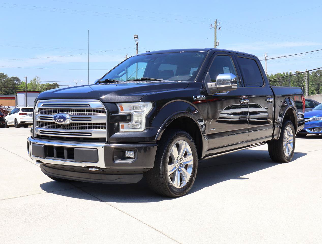 Used 2015 Ford F150 Platinum w/ Equipment Group 701A Luxury AWD/4WD image 30