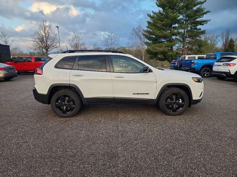 Used 2023 Jeep Cherokee Altitude Lux w/ Lux Elite Package image 8