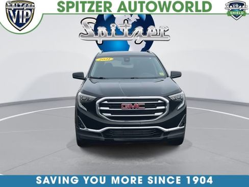 Used 2021 GMC Terrain SLT image 3