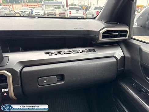 Used 2026 Toyota Tacoma SR5 AWD/4WD image 29