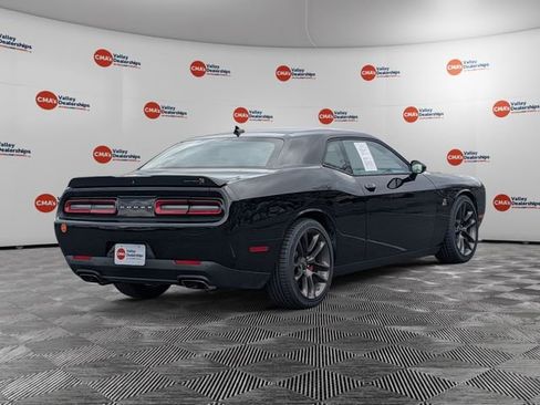 Certified 2022 Dodge Challenger R/T Scat Pack RWD image 4
