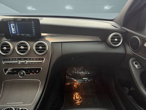 Used 2019 Mercedes-Benz C 300 C 300 image 26