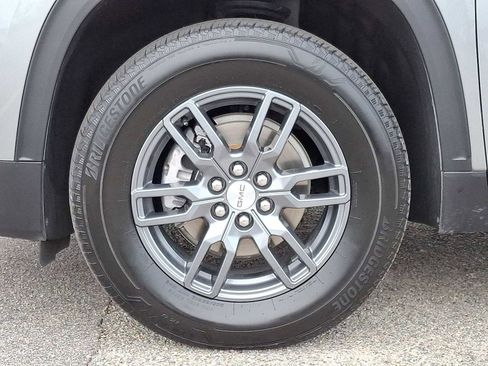 Used 2025 GMC Acadia Elevation image 39