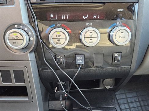 Used 2012 Toyota Tundra Limited image 10