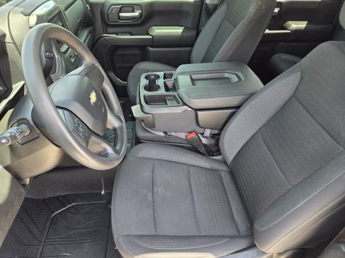 Used 2024 Chevrolet Silverado 2500 Custom w/ Custom Value Package AWD/4WD image 15