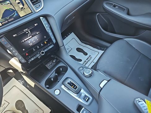 Used 2025 INFINITI QX55 Essential image 29