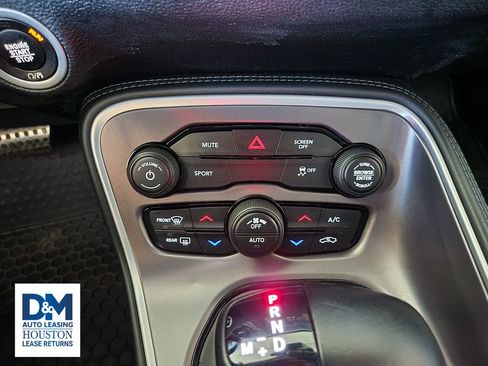 Used 2021 Dodge Challenger SXT w/ Blacktop Package image 25