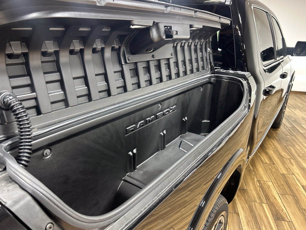 Used 2026 RAM 1500 Limited AWD/4WD image 32