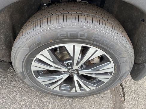 Certified 2023 Nissan Rogue SV w/ SV Premium B Package AWD/4WD image 11