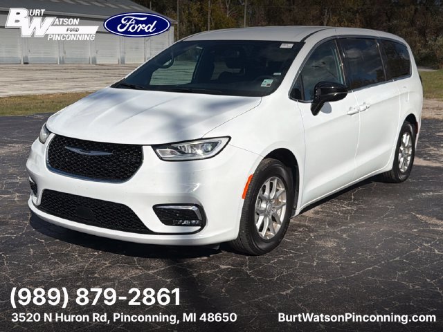 Used 2026 Chrysler Pacifica Select FWD 360° Tour