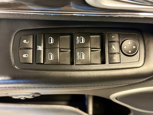 Used 2016 Jeep Grand Cherokee High Altitude AWD/4WD image 15