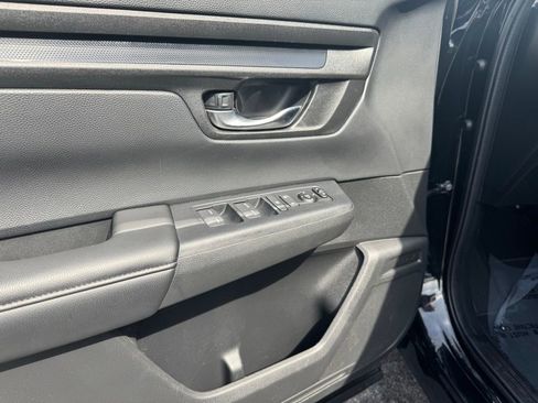 Used 2025 Honda CR-V EX image 14