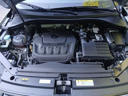 Used 2024 Volkswagen Tiguan SE R-Line AWD/4WD image 22