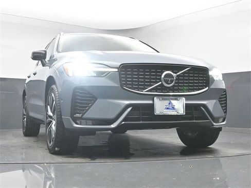 Used 2023 Volvo XC60 B5 Ultimate w/ Climate Package image 39