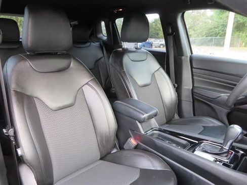 Used 2022 Jeep Compass Altitude image 8