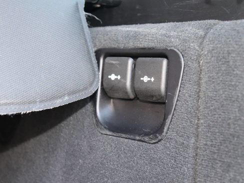 Used 2005 BMW X5 3.0i image 54