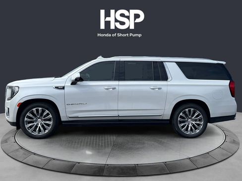 Used 2021 GMC Yukon XL Denali w/ Denali Ultimate Package image 2