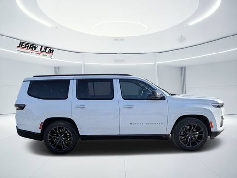 New 2026 Jeep Grand Wagoneer Summit w/ Premium Group III AWD/4WD image 2