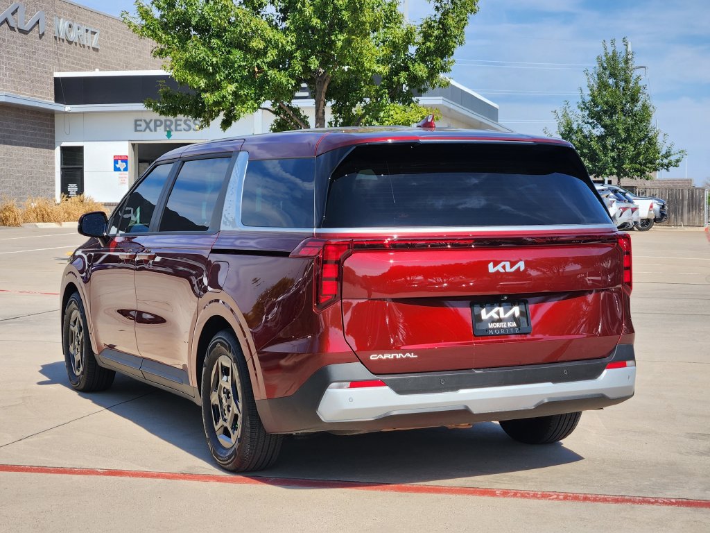 New 2026 Kia Carnival FWD image 4