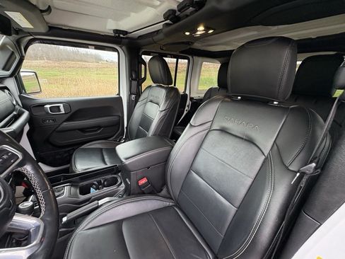 Used 2021 Jeep Wrangler Unlimited Sahara AWD/4WD image 38