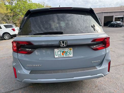 Used 2025 Honda Odyssey Sport-L image 6