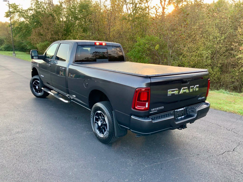 Used 2025 RAM 3500 Laramie AWD/4WD image 8