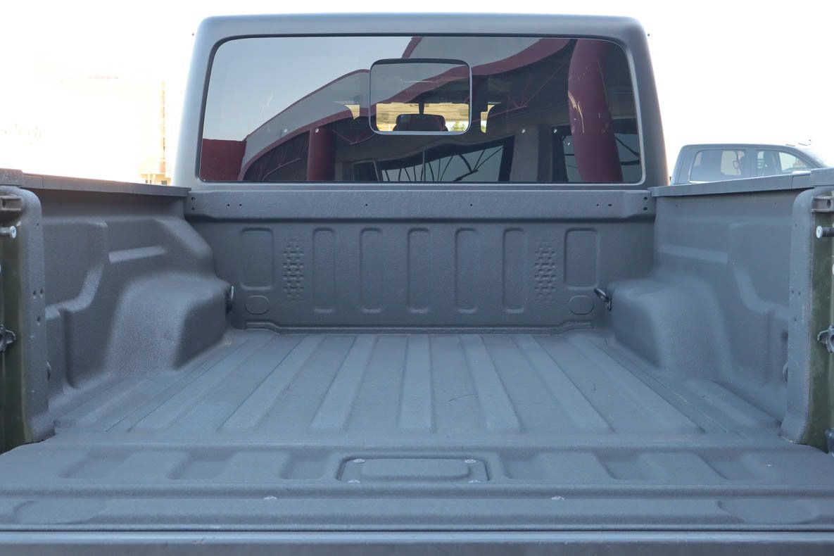 Used 2022 Jeep Gladiator Sport AWD/4WD image 14