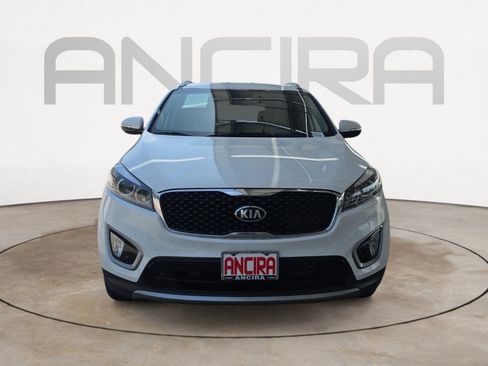 Used 2017 Kia Sorento EX w/ EX Premium Package FWD image 3