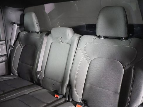 Used 2025 RAM 1500 Big Horn AWD/4WD image 29