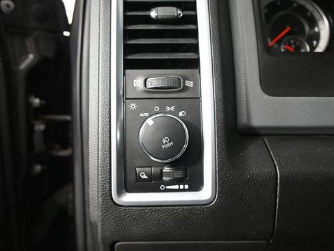 Used 2018 RAM 3500 Big Horn AWD/4WD image 23