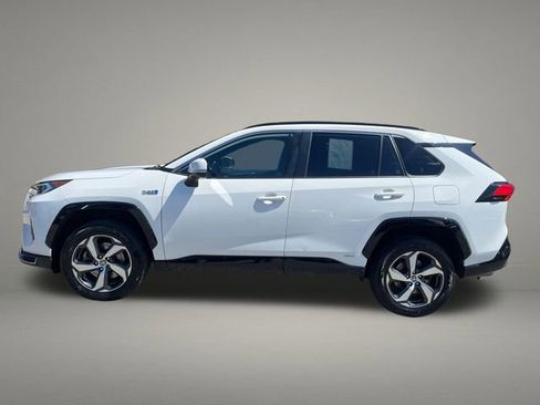 Used 2021 Toyota RAV4 SE w/ Weather & Moonroof Package AWD/4WD image 2