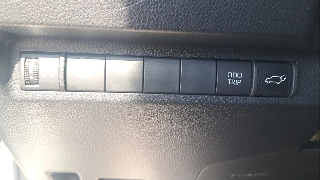 Used 2024 Toyota RAV4 XSE AWD/4WD image 24