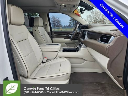 Used 2021 GMC Yukon XL Denali w/ Denali Ultimate Package image 10
