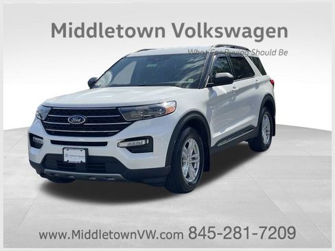 Used 2022 Ford Explorer XLT w/ Equipment Group 202A AWD/4WD image 1
