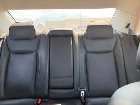 Used 2015 Chrysler 300 C AWD/4WD image 28