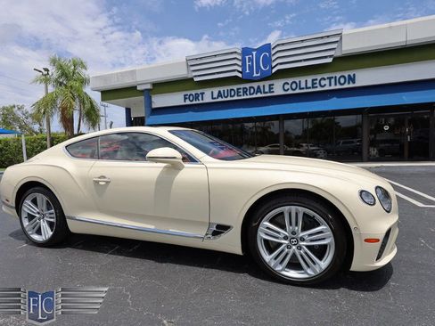 Used 2023 Bentley Continental GT Mulliner AWD/4WD image 11