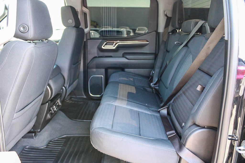 Used 2023 GMC Sierra 1500 Elevation AWD/4WD image 18