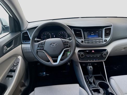 Used 2018 Hyundai Tucson SE w/ Cargo Package AWD/4WD image 18