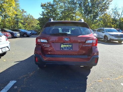 Used 2019 Subaru Outback 2.5i image 5