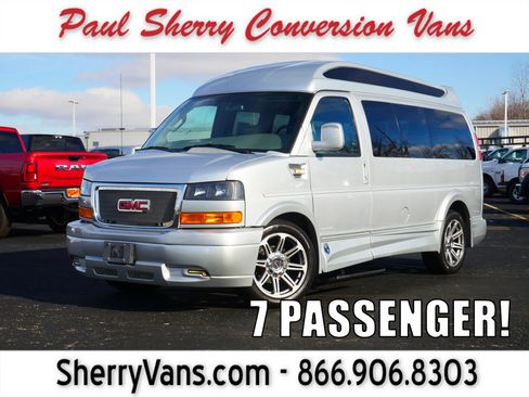 Used 2018 GMC Savana 2500 w/ Enhanced Convenience Package image 1