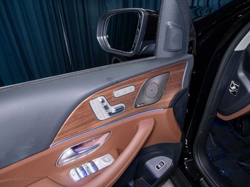 New 2026 Mercedes-Benz GLS 450 4MATIC image 12