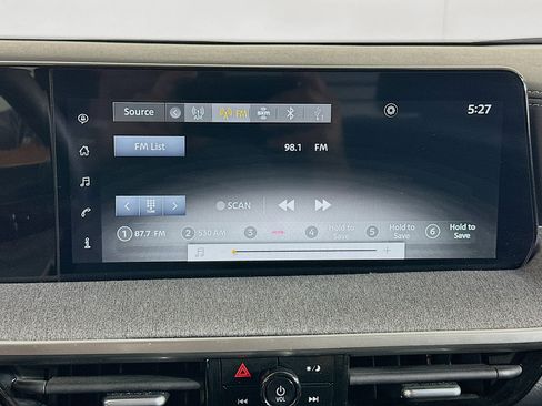 Used 2025 Nissan Kicks SV AWD/4WD image 21