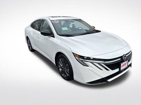 New 2026 Nissan Sentra SL w/ Floor Mat Package FWD image 9