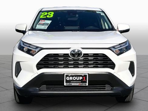 Used 2023 Toyota RAV4 LE FWD image 3