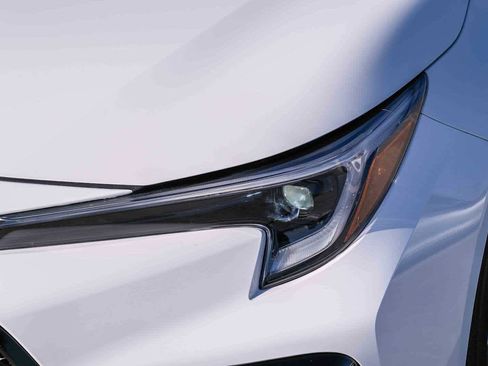 Used 2025 Toyota Corolla SE FWD image 12