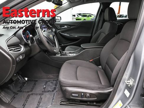 Used 2023 Chevrolet Malibu LT image 14