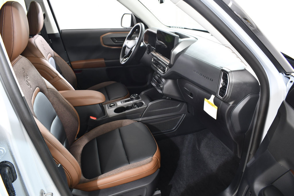 New 2026 Ford Bronco Sport Outer Banks w/ Outer Banks Tech Package+ AWD/4WD image 10