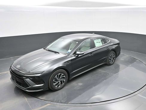 New 2026 Hyundai Sonata Blue image 23